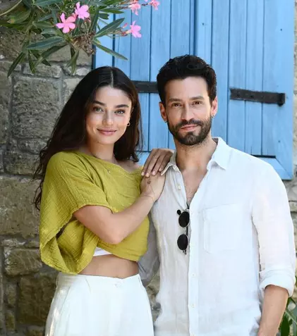 „Fă-mă să cred”, Netflix. Tot ce trebuie să știți despre noul film turcesc cu Ayça Aysin Turan. Poveste, distribuție, trailer