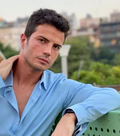 Cine este Furkan Okumuş, Ege din serialul „Dragoste și speranță” de la Kanal D2