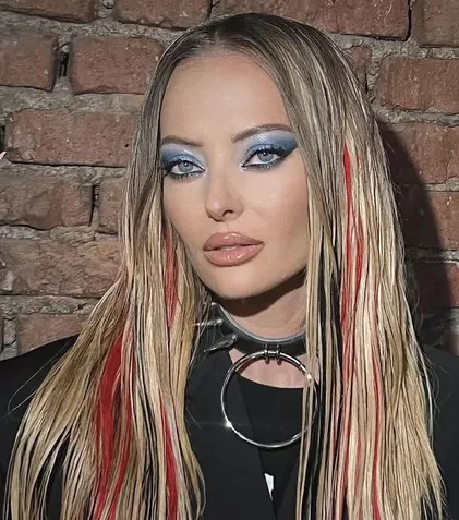 Delia e pusă pe „Scandal”! Artista a lansat o piesă în colaborare cu trupa unui fost concurent de la „Chefi la cuție”