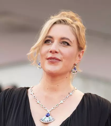 Netflix vrea să dea lovitura! Greta Gerwig ar urma să regizeze două filme din seria Cronicile din Narnia