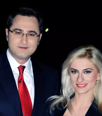 Mihai Constantin şi Ruxandra Gheorghe prezintă nunta regală la TVR