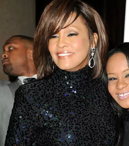 Fiica lui Whitney Houston, Bobbi Kristina Brown, a murit