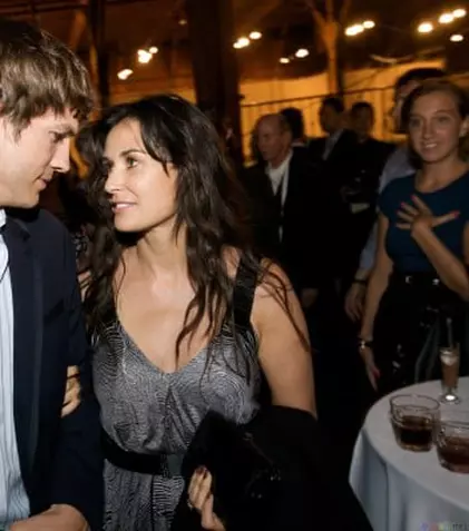 Cauza certurilor între Demi Moore și fiicele ei: Ashton Kutcher!