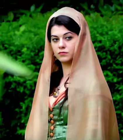 Filiz Ahmet, Nigar din “Suleyman Magnificul”, vrea să vadă România
