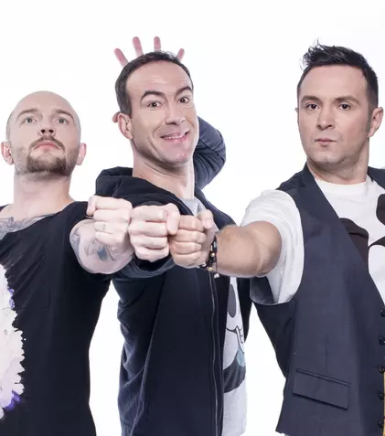Șerban Pavlu îi arbitrează pe Buzdugan și Bordea, la "iComedy"