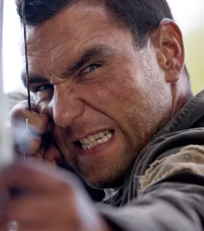 Vinnie Jones va juca rol negativ în serialul „Arcaşul”