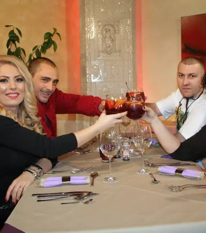 Vladimir Drăghia, Pasha Man, Minodora şi Ornela Pasăre, la „Cireașa de pe tort”