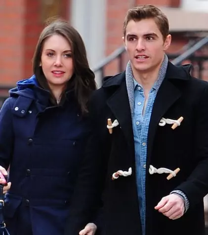 Actorii Alison Brie („Mad Men”) şi Dave Franco s-au logodit