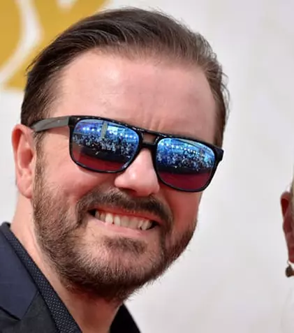 Chris Martin și Ricky Gervais colaborează pentru un film
