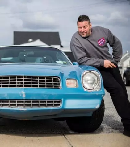 “Leepu și Pitbull”, un nou serial auto, la HISTORY®