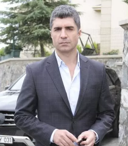 Özcan Deniz („Ziua în care mi s-a scris destinul”, Kanal D) cântă de la 13 ani!