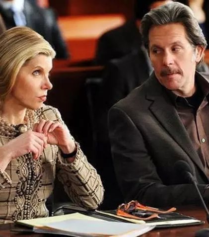 Gary Cole îşi va continua rolul în spin-off-ul „Soţia perfectă”