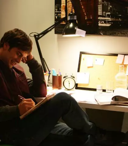 Cagatay Ulusoy din „Yaman” a scris un scenariu despre atacurile teroriste din Turcia