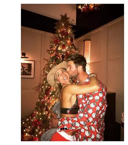 Cum au petrecut Elsa Pataky şi Chris Hemsworth de Sărbători