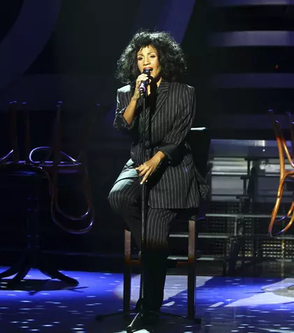 Loredana, Pink, Whitney Houston și Tinu Vereșezan vin la “Te cunosc de undeva!”