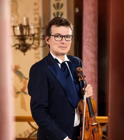 Turneul Internațional Stradivarius „BALADA, UN SECOL DE MUZICĂ”, cu Alexandru Tomescu, are premiera pe 9 mai