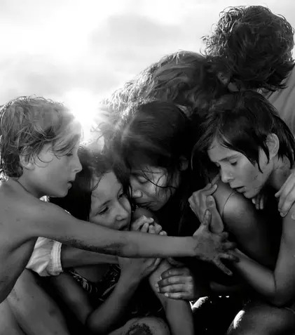Netflix a lansat afișul oficial al lungmetrajului „Roma”, creat de laureatul Oscar - Alfonso Cuarón