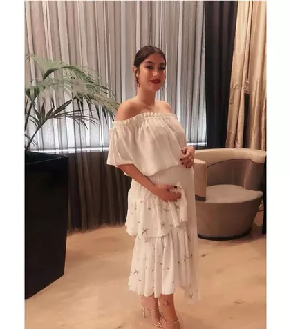 Hazal Kaya, din „Povestea noastră”, a născut un băieţel