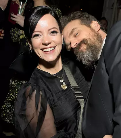 David Harbour, cunoscut din „Stranger Things”, s-a căsătorit cu Lily Allen în Las Vegas