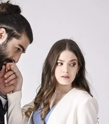 Distribuția „Adela” s-a mărit cu încă un actor. Îl știi din serialul „Sacrificiul”, tot de pe Antena 1