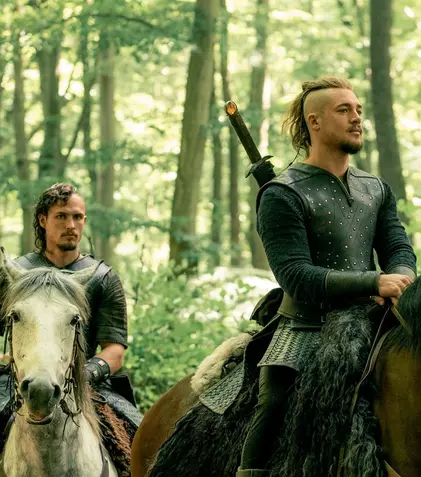 S-au terminat filmările la ultimul sezon „The Last Kingdom”. Când sunt așteptate la Netflix noile episoade