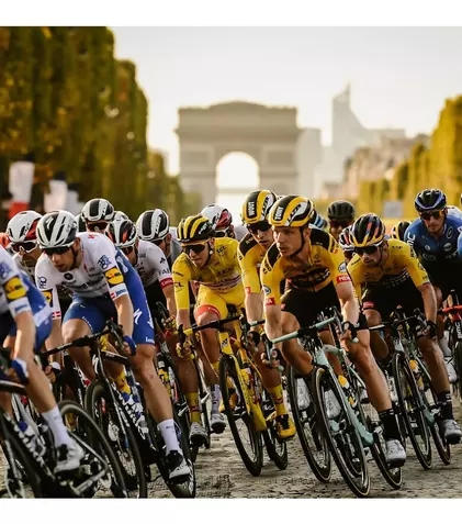 Sport la TV. Turul Franței, cea mai populară cursă ciclistă a lumii, începe pe 26 iunie