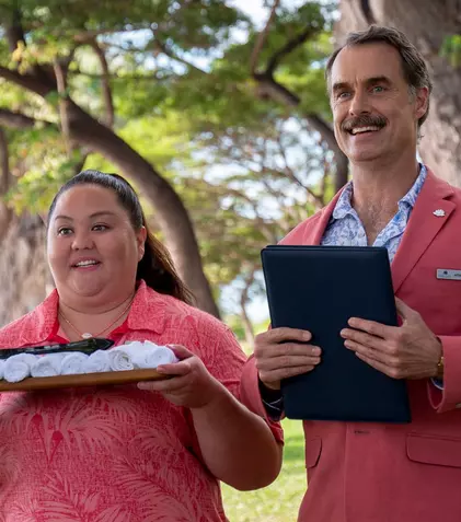 Serialul „The White Lotus” vine la HBO și ne dă întâlnire cu actori cunoscuți
