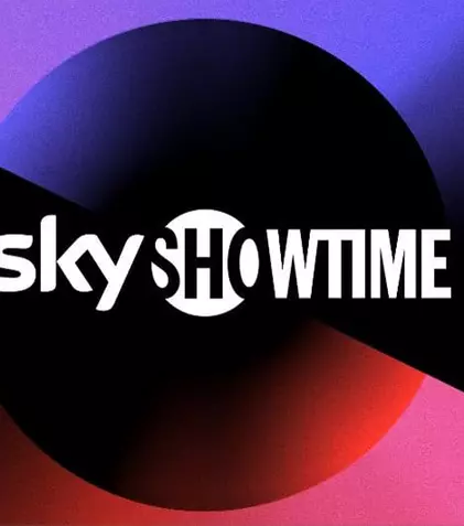 Serviciul de streaming SkyShowtime, din 2022 în România. Aduce seriale şi filme marca NBC Universal