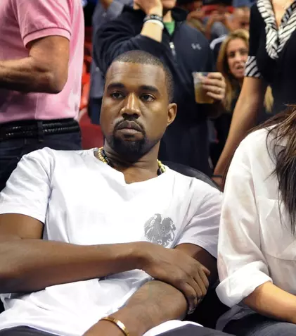 Kanye West recunoaște, în versuri, că a înșelat-o pe Kim Kardashian