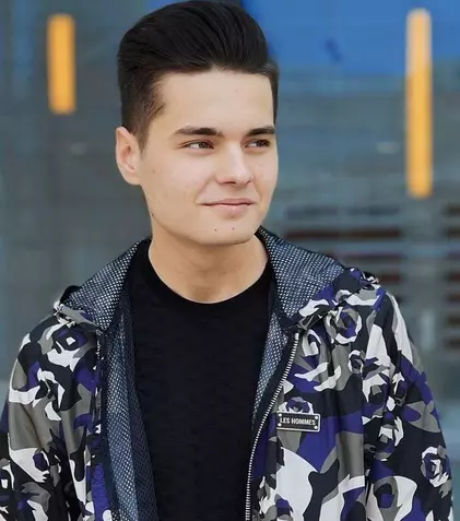 Selly, după ce filmul „Tabăra” a detronat Matrix şi noul Spider-man. „Comunitatea noastră...”