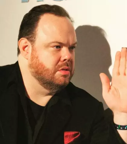 Devin Ratray, actorul din „Singur acasă”, acuzat că ar fi încercat s-o sugrume pe iubita lui. De la ce a pornit totul