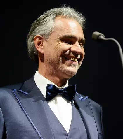 Cum arată fiica lui Andrea Bocelli. Virginia are 9 ani și cântă deja cu tatăl ei
