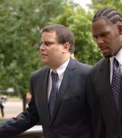 Decizie finală în cazul lui R. Kelly. De ce va sta rapperul la închisoare 30 de ani