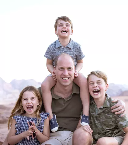 Imagini adorabile cu William, publicate de Charles și regina Elisabeta a II-a chiar în ziua în care prințul a împlinit 40 de ani