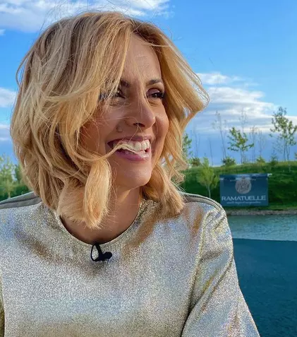 Cum arată Simona Gherghe în costum de baie. A publicat imagini de vis din vacanță
