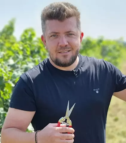 ROventura, 15 octombrie 2022. Periplul continuă prin “țara viei și-a vinului”