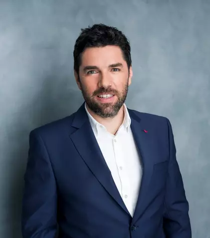 Alex Dima, despre viața de tătic și „România, te iubesc!”. „Timpul de acum aș vrea să stea pe loc pentru că tare-i fain”. EXCLUSIV