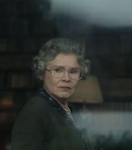 Cum a afectat-o pe Imelda Staunton, actrița din „The Crown”, moartea reginei Elisabeta a II-a. „Reacția mea m-a surprins”