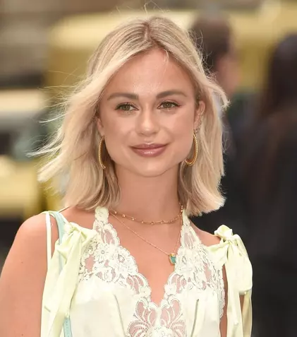 Nepoata prințesei Diana, Lady Amelia Spencer, s-a căsătorit. Primele imagini și cine a lipsit de la marele eveniment