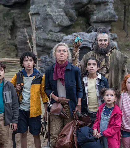 Serialul pentru copii „Călătorie spre centrul Pământului” e disponibil la Disney Plus. Din distribuție face parte și Margarita Rosa de Francisco. EXCLUSIV