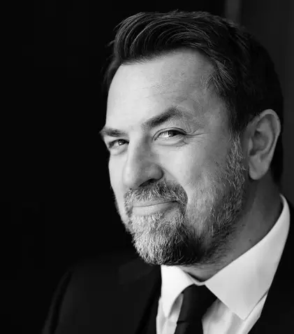 Horia Brenciu, reacție uluitoare după un moment stânjenitor trăit pe scenă. Imaginile au devenit virale. „M-am mirat”