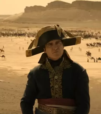 Napoleon, a fost lansat trailerul filmului cu Joaquin Phoenix. Când apare în cinematografe