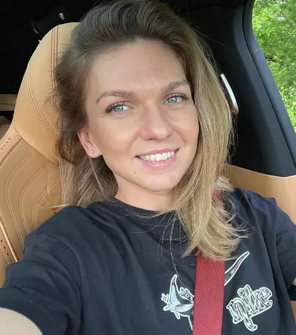 Cât costă o noapte de cazare la hotelul Simonei Halep din centrul Brașovului. Sportiva deține un apartament de lux și la mare