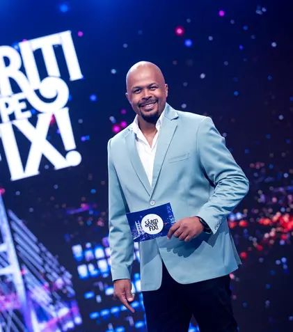 Cabral, prins între noul show de la Pro TV și cartea la care lucrează din greu… „care e nu dark... foarte dark”. EXCLUSIV