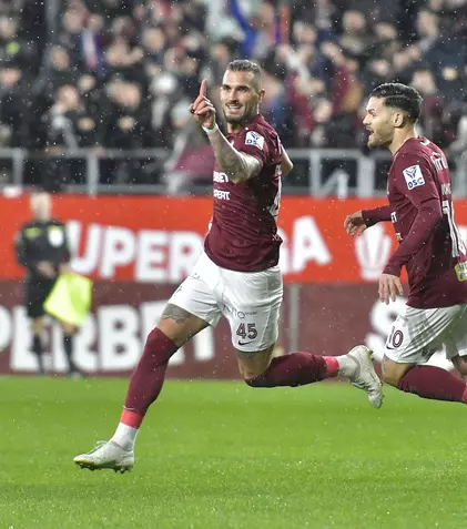SUPERLIGA: Cine transmite UTA – Rapid, Hermannstadt – Dinamo și CS Universitatea Craiova – Petrolul, cele mai tari meciuri din etapa a 13-a
