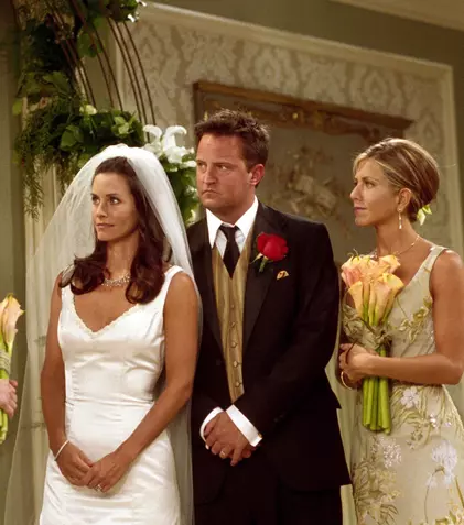 Cum a schimbat Matthew Perry soarta serialului „Friends”. Ce trebuia să facă personajul său, Chandler Bing, iar actorul a refuzat