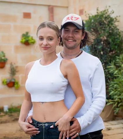 Oana Matache și Radu Siffredi trăiesc într-un apartament minimalist. Cum arată locuința pe care o împart cu cei doi copii ai vedetei