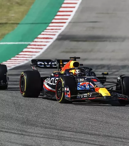 Formula 1, Marele Premiu din Azerbaidjan se mută sâmbătă. La ce oră este cursa pe Antena 1