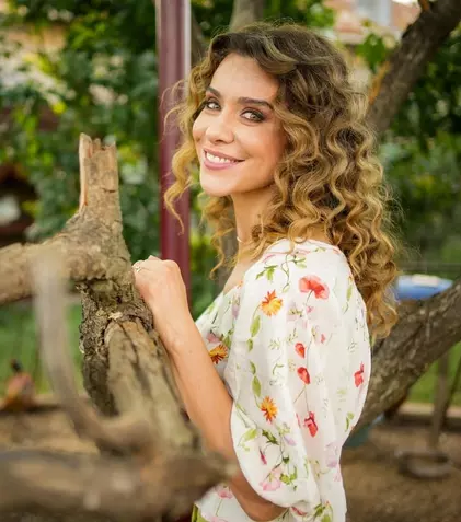 Andreea Vasile, despre provocările din Iubire cu parfum de lavandă. „E foarte important cum îţi dozezi energia”. EXCLUSIV