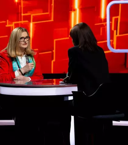 Elisabeta Lipă, la 40 de întrebări cu Denise Rifai. „Veți face valuri în politică?”